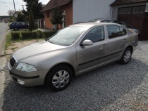 ŠKODA OCTAVIA 1.6 FSI