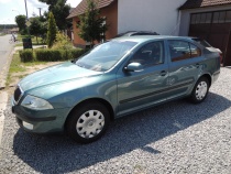 ŠKODA OCTAVIA 1.6 FSI