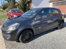 RENAULT CLIO 1.6i